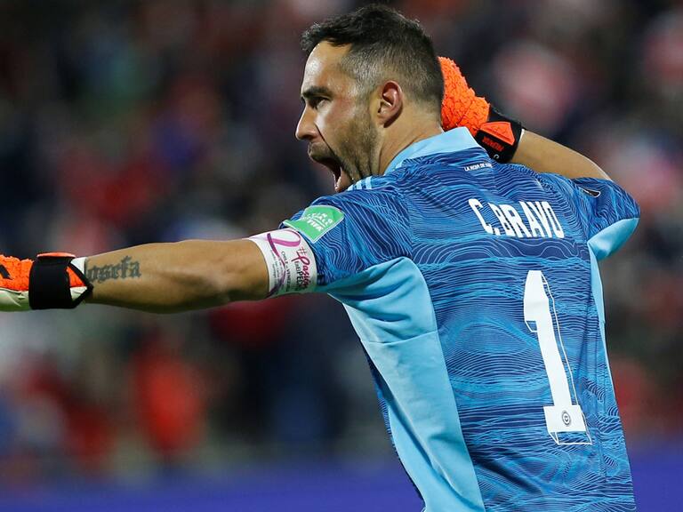Claudio Bravo y su tremenda arenga antes de enfrentar a Uruguay: «Sigo creyendo más que nunca en estos guerreros»