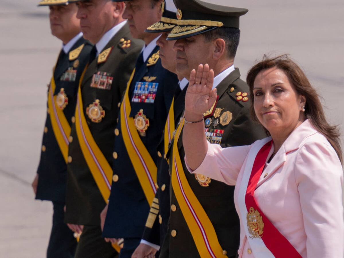 Perú: oposición presenta moción para destituir a la presidenta