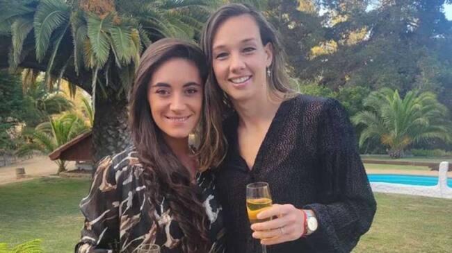 Tiane Endler y Sofía Orozco