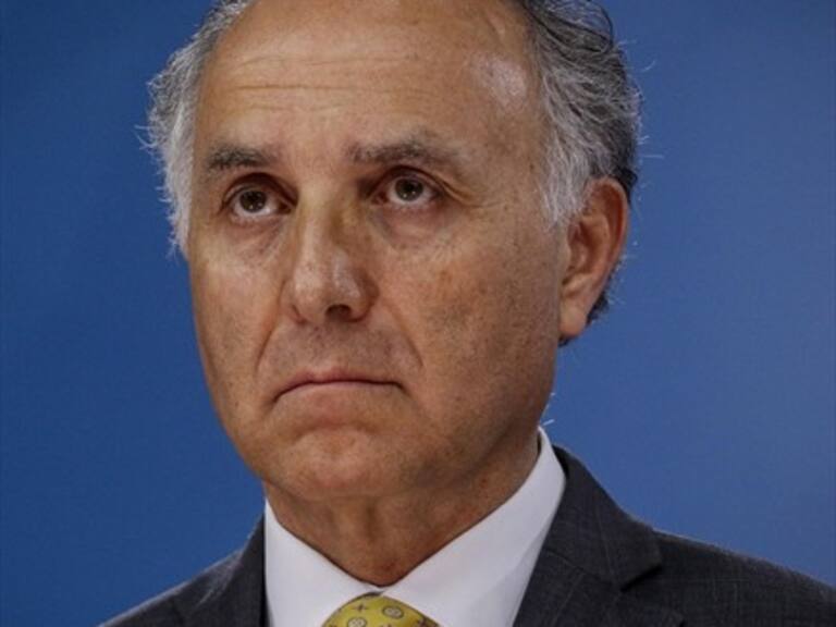 Ministro Ribera pidió al Presidente de Argentina «no emitir opiniones» sobre la situación en Chile