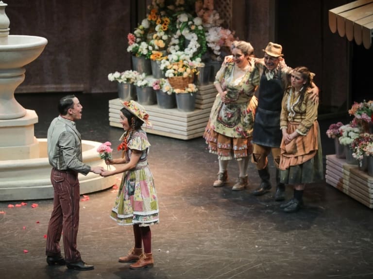 «La Pérgola de las Flores» anuncia su llegada al Teatro Municipal de Las Condes para celebrar Fiestas Patrias