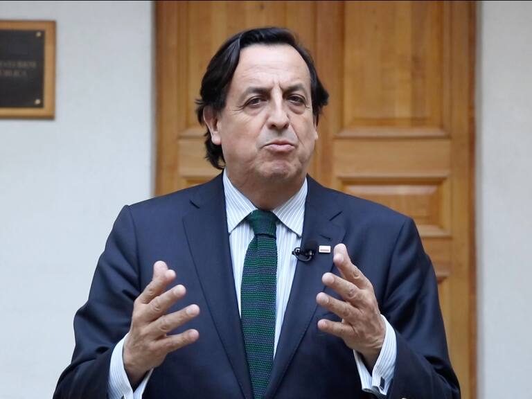 Ministro Víctor Pérez tras extensión del estado de excepción: «Toda la campaña hacia el plebiscito tendrá que guiarse por esas normas»