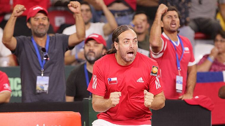 San Juan, 07 de abril de 2018Los tenistas chilenos, Nicolas Jarry y Hans Podlipnik, enfrentan al equipo argentino, en el partido de dobles por la Copa Davis.
En la imagen, Nicolas Massu.
San Juan, Argentina
Delfo/Photosport
