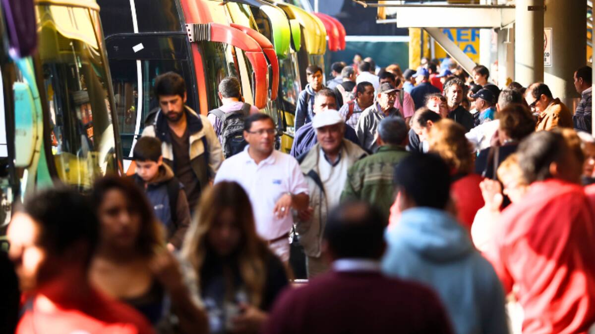 Semana Santa 2025: Sernac lanza comparador de viajes para saber cuánto cuesta viajar por Chile