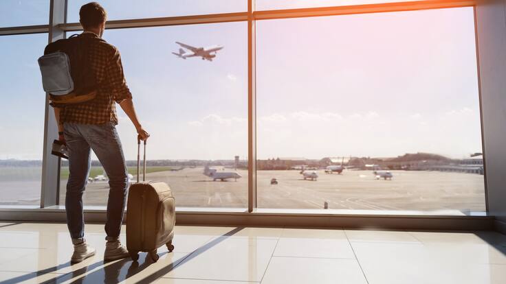 Chileno compra pasajes para dar la vuelta al mundo con solo $1.500.000: entregó su secreto