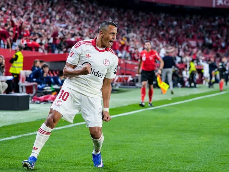 “Le pegué con el corazón”: Alexis Sánchez y el gol para mantener con vida al Sevilla en “el lado más difícil” de su carrera
