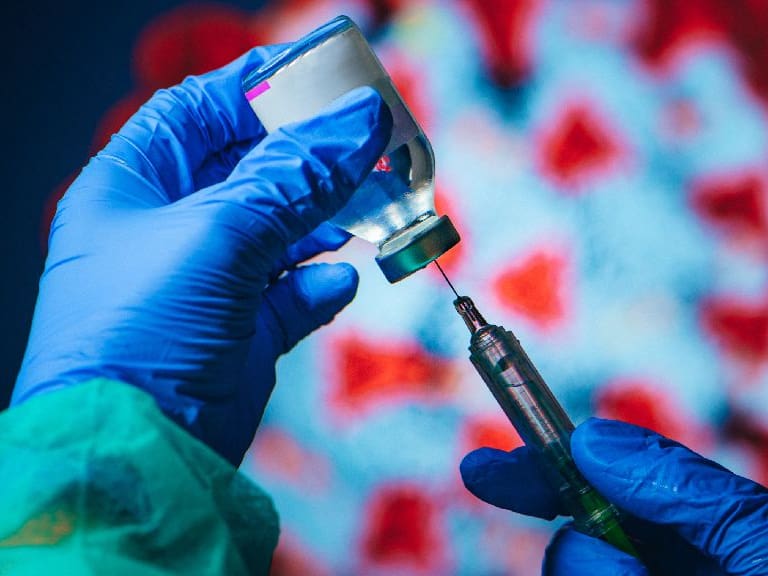 Por qué la variante Kraken es más riesgosa que otras del covid, según la OMS