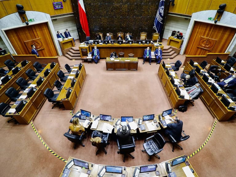 Efecto retroactivo se toma discusión en torno a límite de reelección de cargos populares en el Congreso Nacional