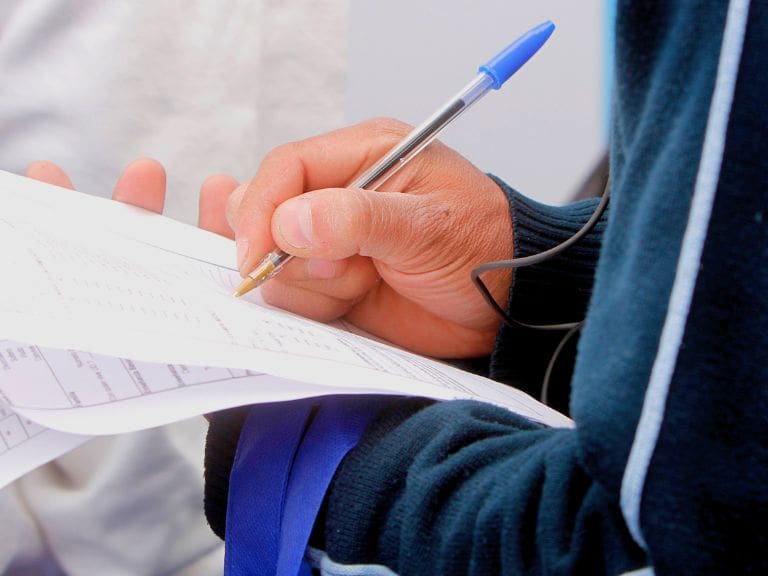 Empleos públicos con sueldos por sobre los $4 millones: cómo postular a las ofertas de trabajo del Estado