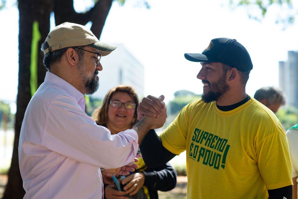 Weintraub en un acto antidemocracia en Brasilia