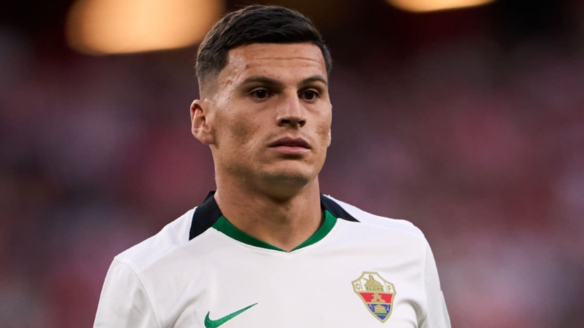 El Elche de Cepeda sigue sin ganar en La Liga, pero sale vivo de San Mamés