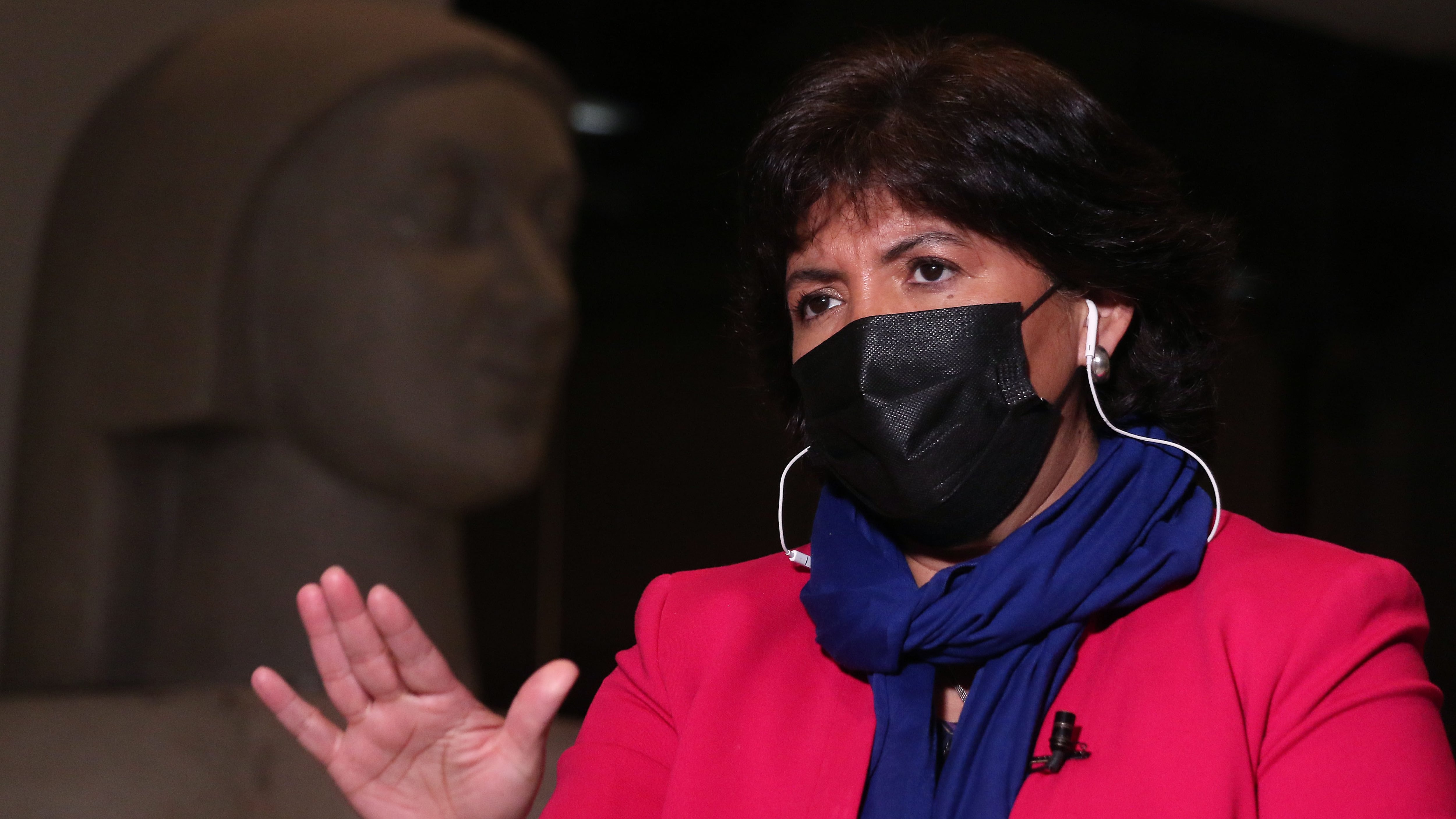 07 DE JULIO DE 2021/VALPARAISOLa presidenta del Senado, Yasna Provoste, ofrece una entrevista a un canal de televisión, tras finalizar la Sesión de Sala del Senado.
FOTO: LEONARDO RUBILAR CHANDIA/AGENCIAUNO