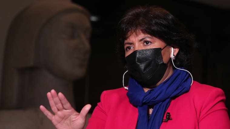 07 DE JULIO DE 2021/VALPARAISOLa presidenta del Senado, Yasna Provoste, ofrece una entrevista a un canal de televisión, tras finalizar la Sesión de Sala del Senado.
FOTO: LEONARDO RUBILAR CHANDIA/AGENCIAUNO