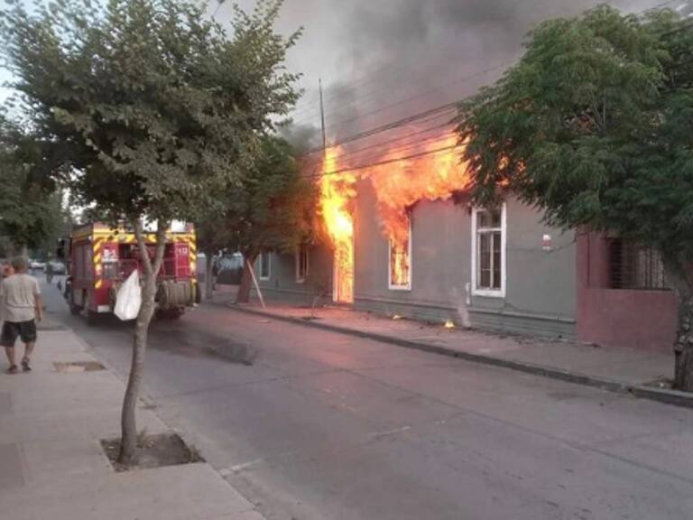 Conmoción en San Felipe: Propietaria muere en incendio de su casa y acusan a arrendataria con la que discutió horas antes