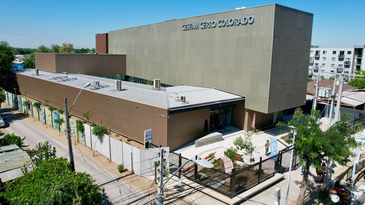 Renca inaugura moderno Cesfam: así es el nuevo centro de salud considerado uno de los más avanzados de la RM