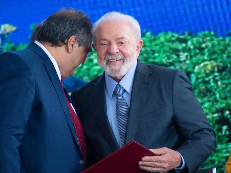 Lula da Silva junto a Flávio Dino en un acto oficial en Brasilia de Brasil