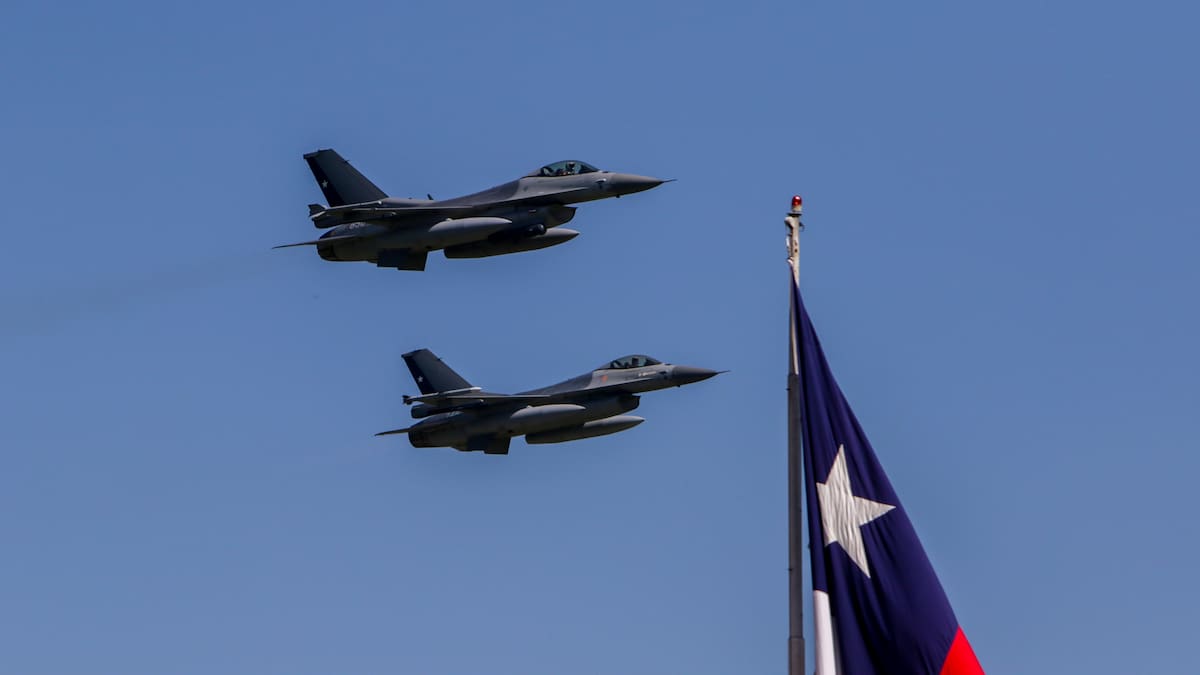 FACh despliega sus F-16 en Magallanes tras polémica con Argentina por soberanía del Estrecho
