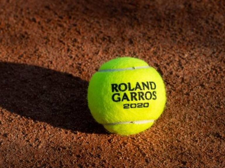 Roland Garros da pie atrás y nuevamente reduce el número de espectadores debido al coronavirus