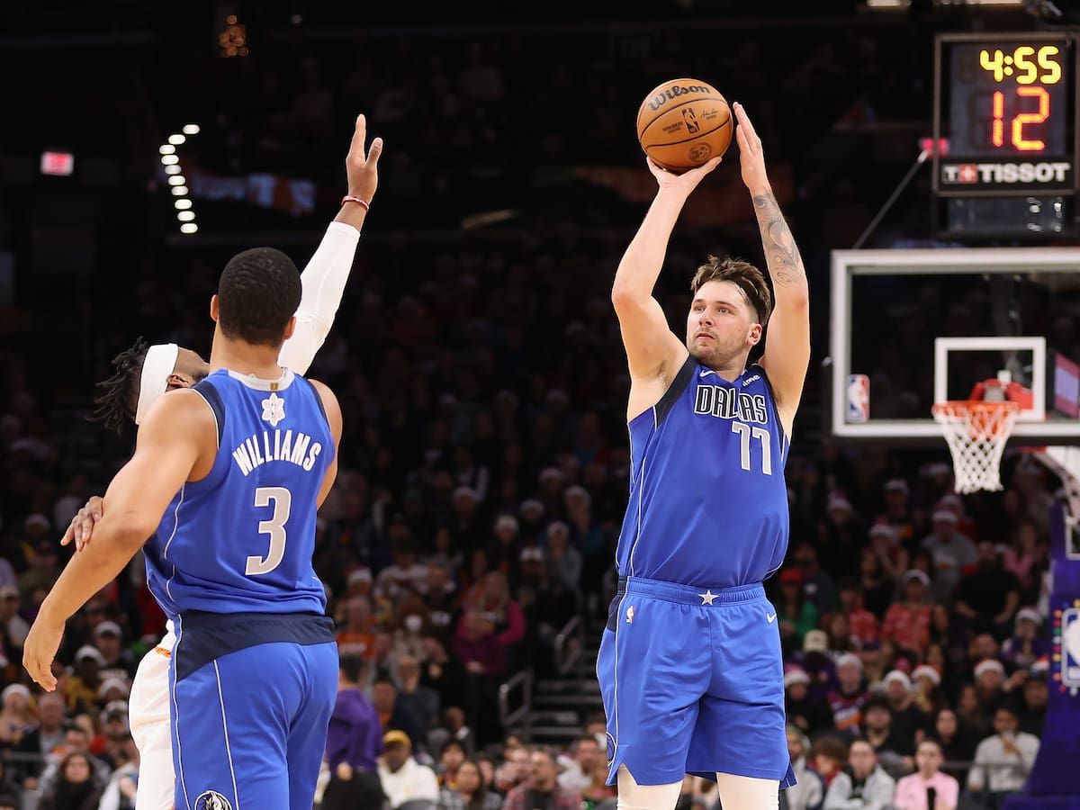 ¡El héroe de la Navidad! Luka Doncic brilló en el Christmas Day de la NBA y alcanzó un récord histórico