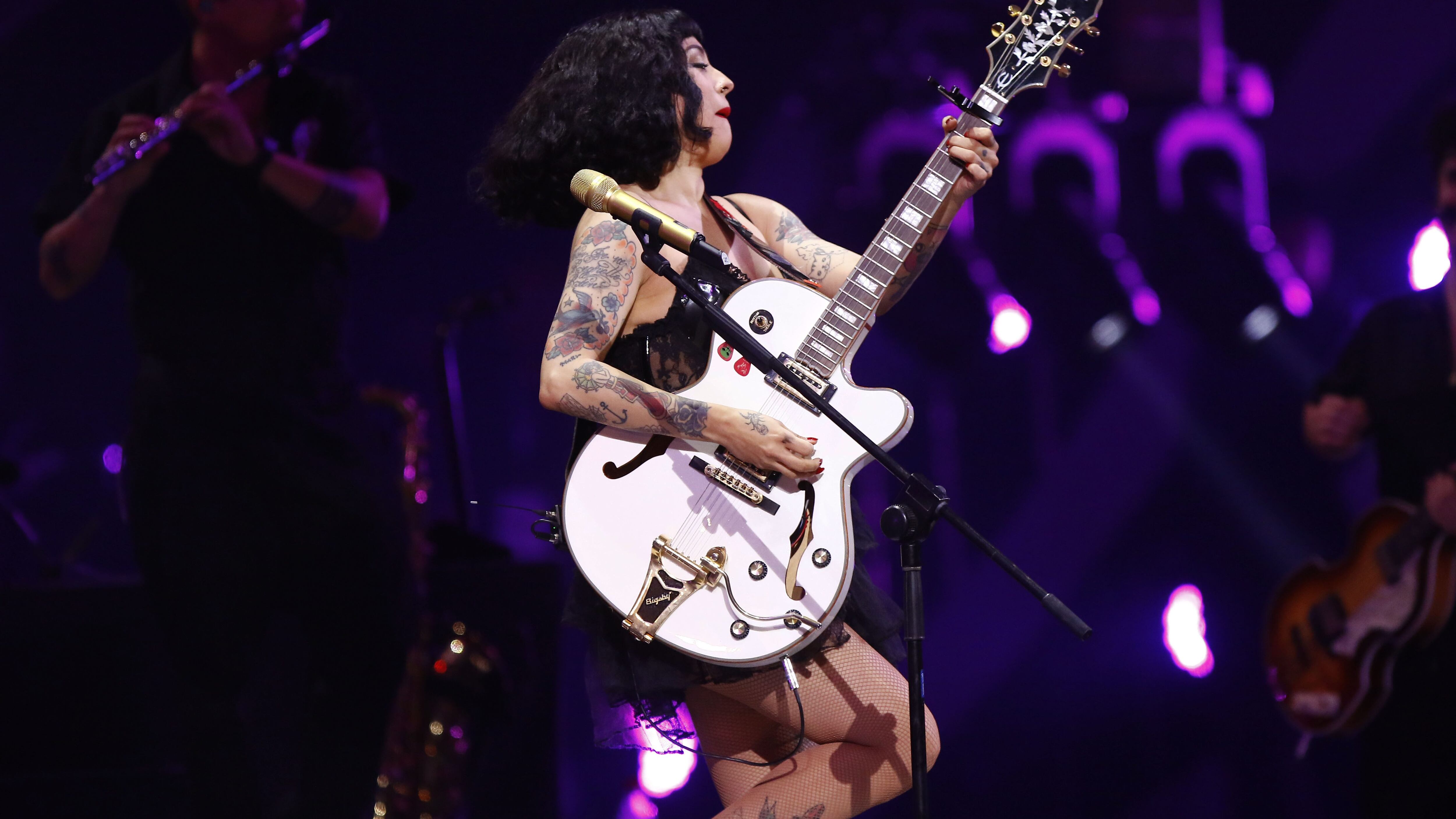 24 DE FEBRERO DE 2020/VIÑA DEL MARLa cantautora chilena Mon Laferte, durante la segunda noche del Festival de Viña del Mar 2020, realizado en la Quinta Vergara.
FOTO: LEONARDO RUBILAR CHANDIA/AGENCIAUNO