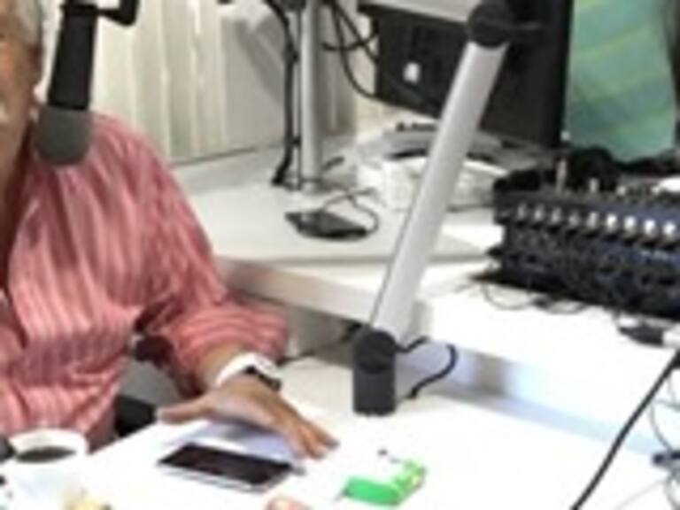 Escucha a Iván Arenas y su chiste del fumador compulsivo