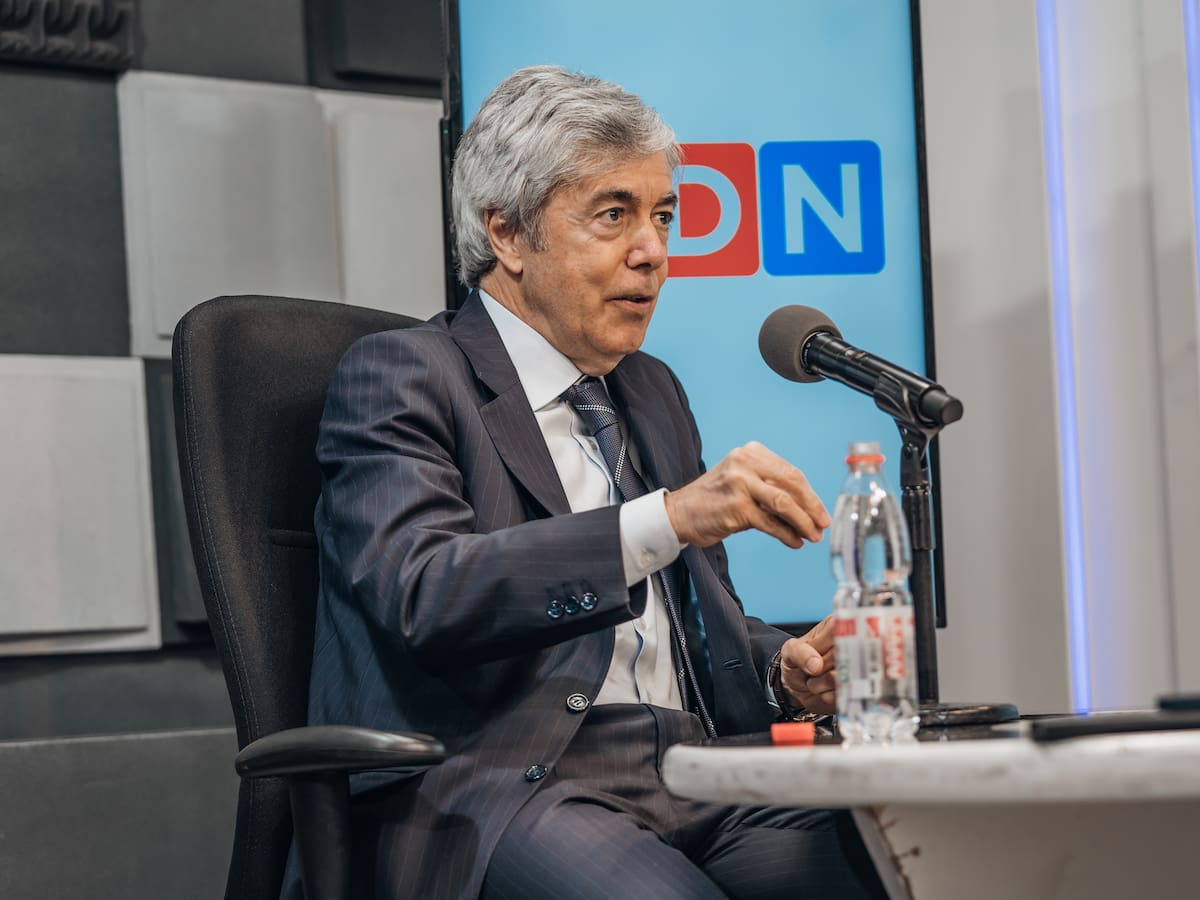 Experto español y economía mundial: «Estamos en una corrección de los excesos de años anteriores»