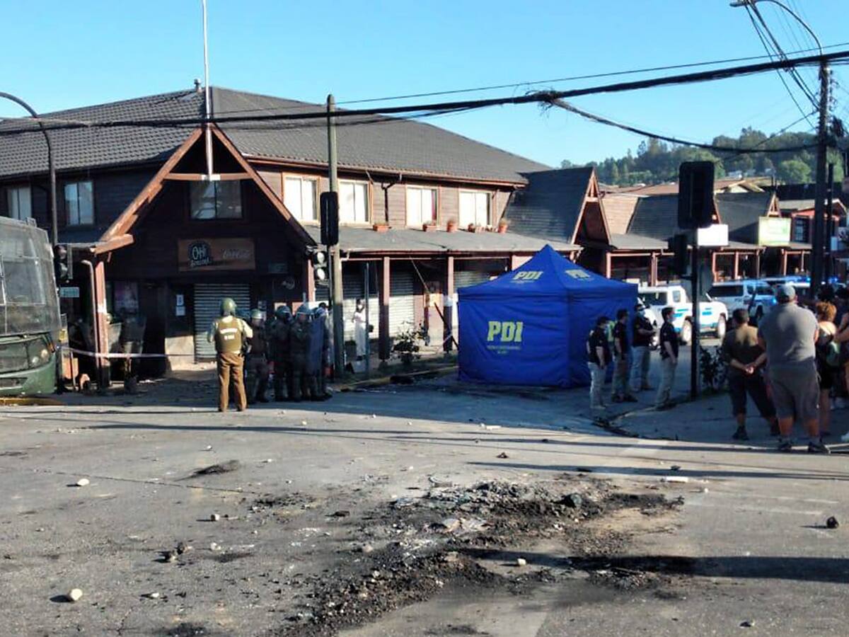 Fiscalía pedirá ampliar la detención de carabinero indicado como autor del disparo que dio muerte a malabarista en Panguipulli