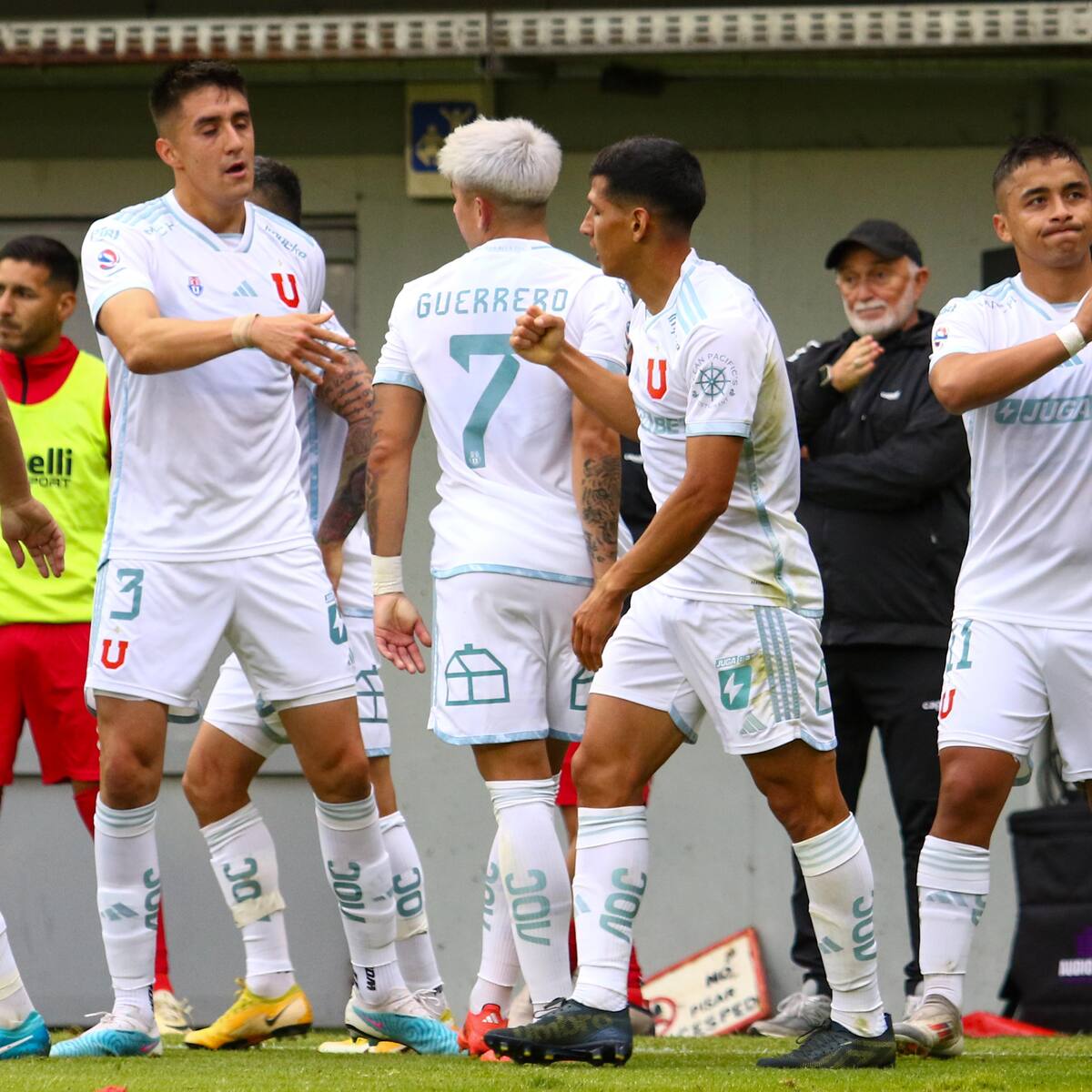 ¡Con lo justo! Así fue el gol de Nicolás Guerra para la provisoria ventaja azul sobre Ñublense