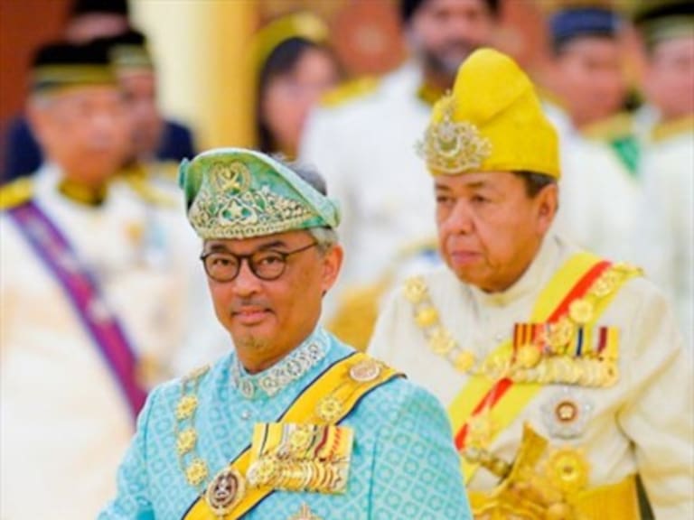Sultán Tengku Abdullah se coronó como el nuevo rey de Malasia