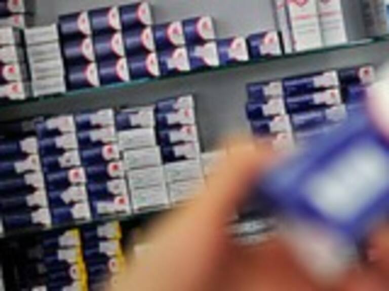 Estas son las escandalosas diferencias de precios entre la Farmacia Popular y las grandes cadenas
