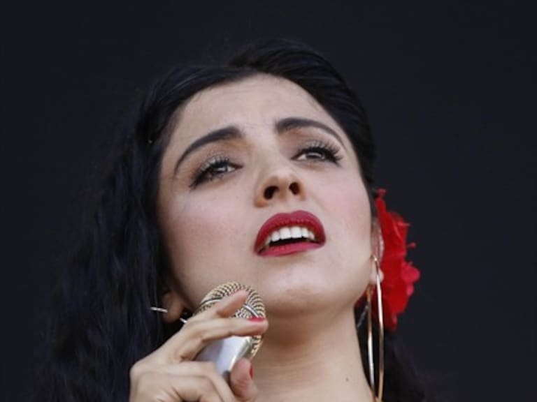 Mon Laferte criticó a YouTube por censura en videoclip de «Canción de Mierda»