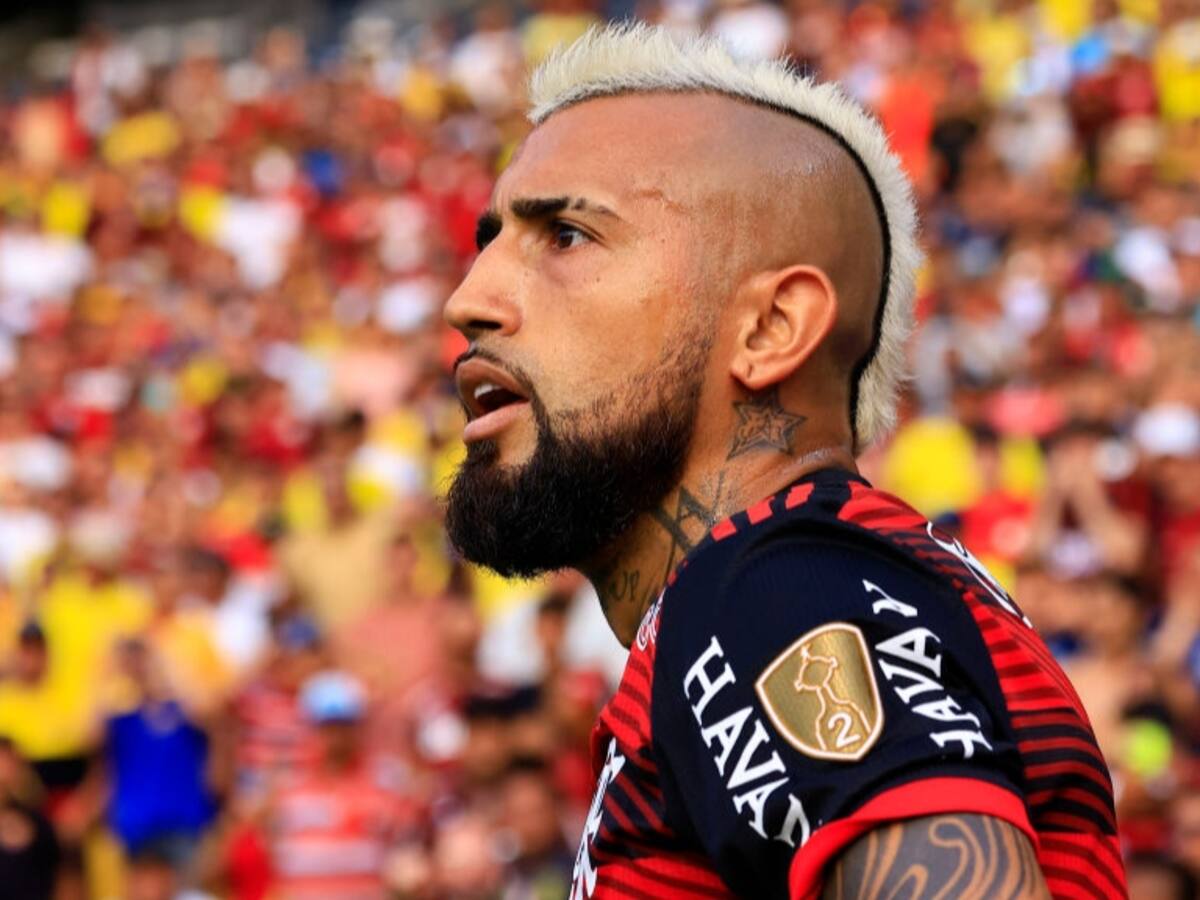 Arturo Vidal se consolida como el futbolista chileno con más títulos tras ganar la Copa Libertadores con Flamengo
