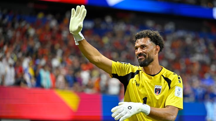 Nuevo giro en la teleserie de Vozinha: revelan que podría dejar plantado a Colo Colo por oferta de otro club