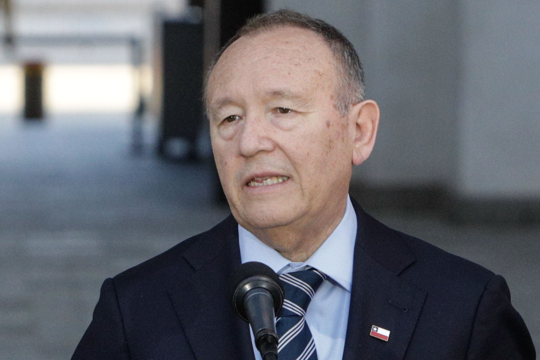 13 DE FEBRERO 2026 / SANTIAGO
El futuro ministro secretario general de la presidencia, José García Ruminot habla con la prensa al finalizar la reunión con la actual ministra, Macarena Lobos, para el traspaso de información del cargo ante el cambio de mando del gobierno.
FOTO: LUKAS SOLIS / AGENCIAUNO