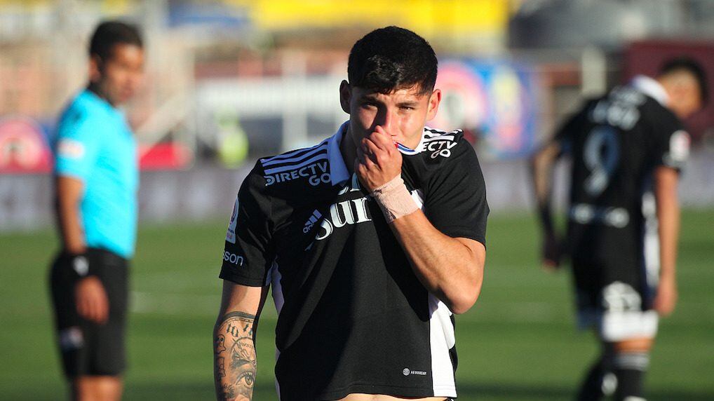 Colo Colo: Jorge Valdivia destaca el presente de Alexander Oroz