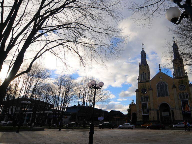 Castro, Chiloé, 1024x576 jpg ok