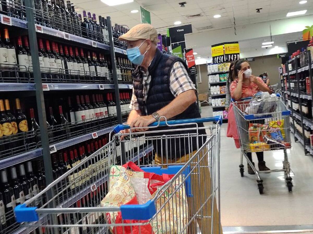 Horario de los supermercados en Fiestas Patrias: a qué hora abren y cierran durante las celebraciones en Chile