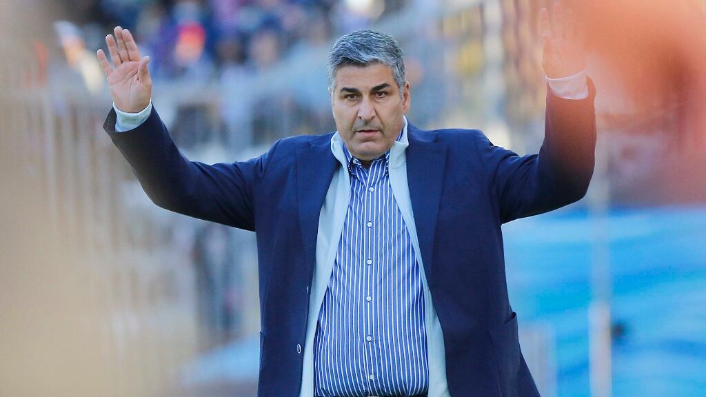 Universidad de Chile oficializó el despido del técnico Santiago Escobar