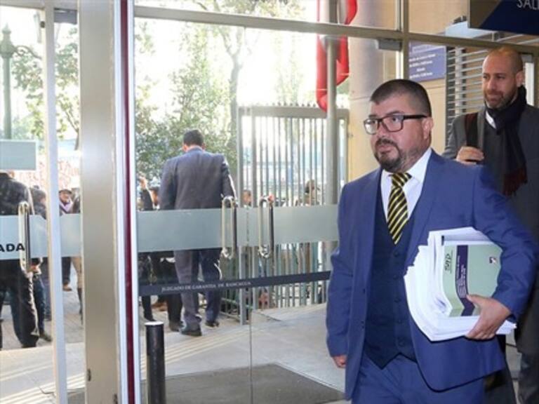 Allanan casa de fiscal Sergio Moya en el marco del caso Huracán
