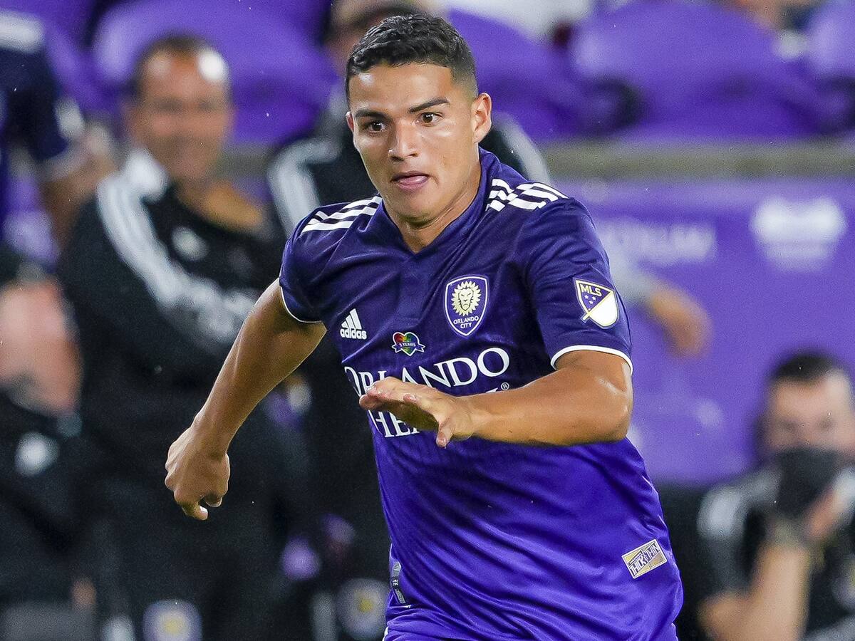 Siguen sumando posibilidades: Ecuatoriano Alexander Alvarado es otro de los nombres que maneja la U para el 2022