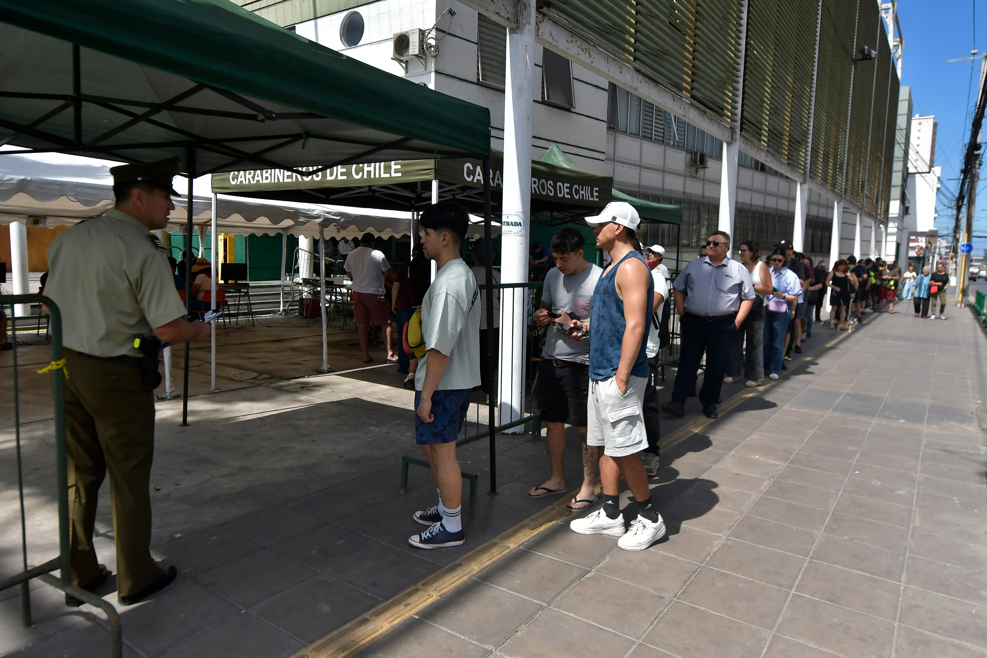 Servel cifra en 3,7 millones los no votantes denunciados