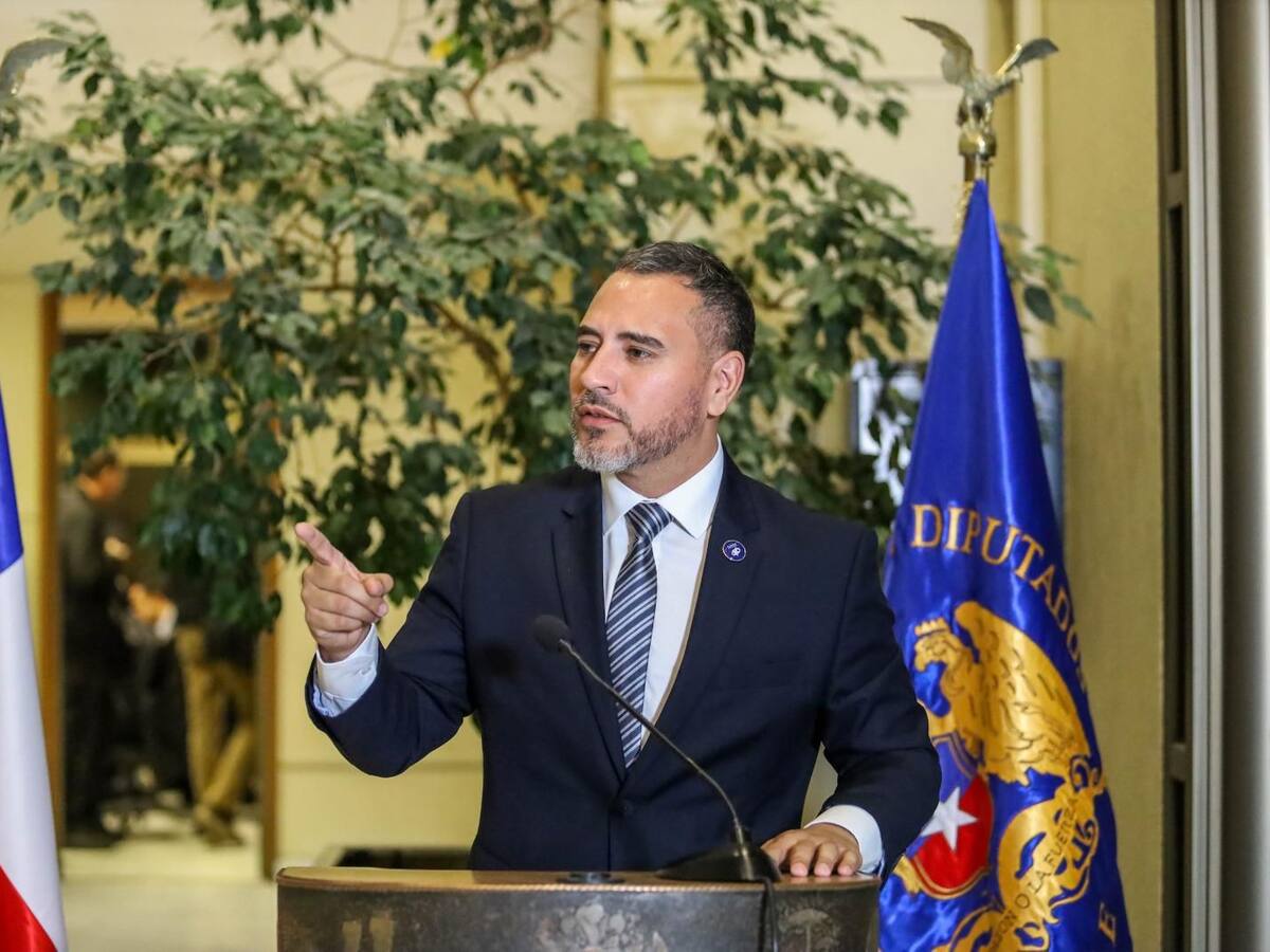 Diputado Ossandón (PDG) exige plan fronterizo ante posible llegada masiva de migrantes desde Bolivia