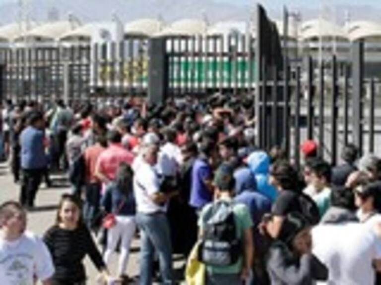 Ticket Express vendió más entradas de las permitidas por la Intendencia para duelo de Colo Colo