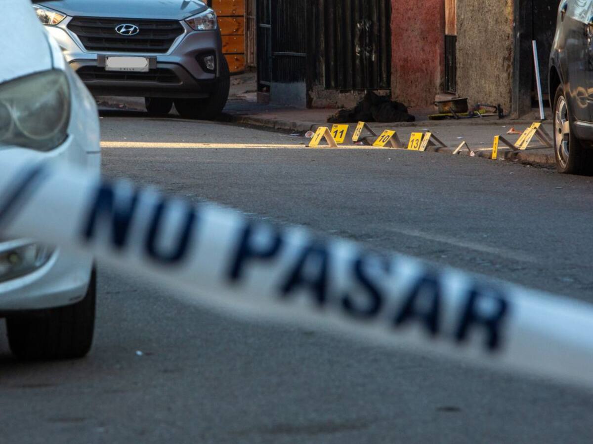 Manipulaba un arma y recibió un disparo en el ojo: joven de 17 años queda en riesgo vital en Puente Alto