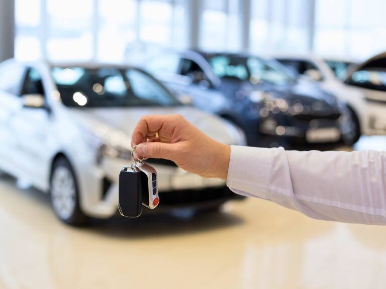 Estos son los diez autos favoritos de los chilenos y sus precios: fueron los más vendidos en 2024, según nuevo informe