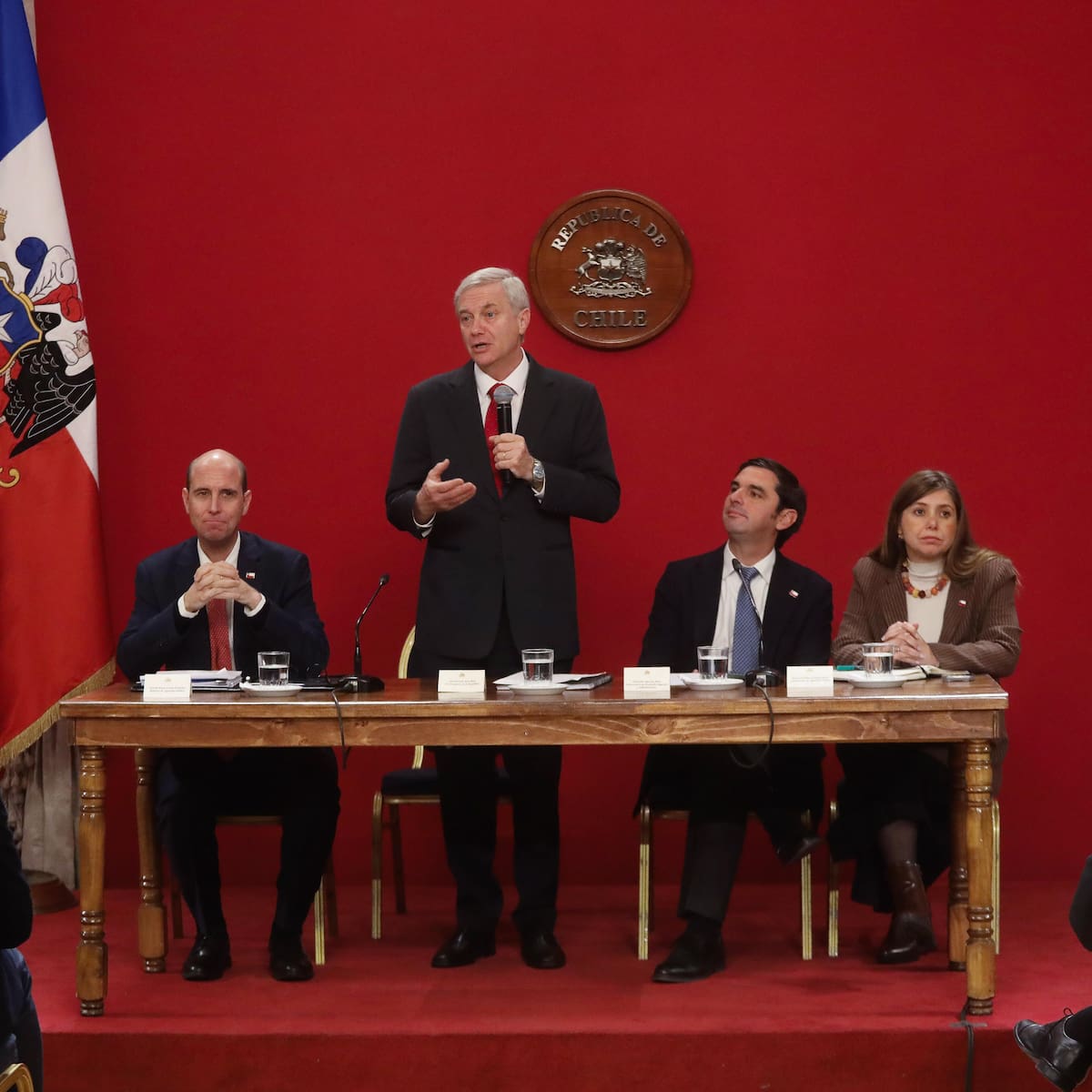 Pausar el debate y crear líneas rojas: la postura de la UDI y RN por la reforma consitucional en seguridad