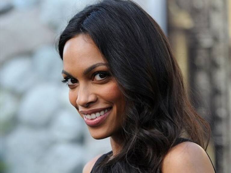 Rosario Dawson celebró su cumpleaños completamente desnuda en Instagram