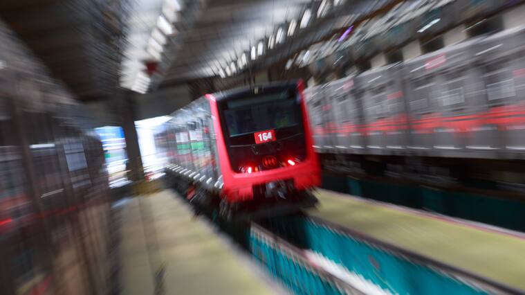 10 de Noviembre de 2021 / ÑUÑOA Louis de Grange, Presidente del Directorio de Metro, junto a Raúl Alvarado, Gerente General de la compañía, dan a conocer el término del proyecto de Armado de 35 nuevos trenes NS16 para la línea 2 y 5
FOTO: DIEGO MARTIN/ AGENCIAUNO