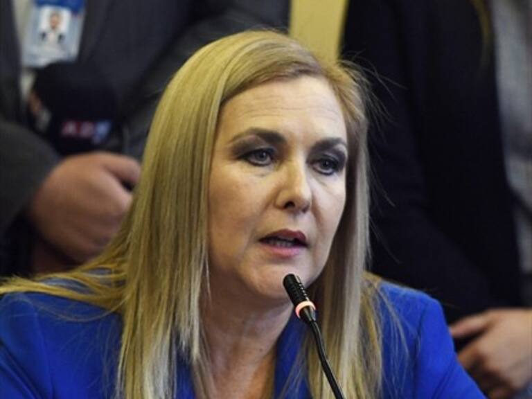 Pamela Jiles cuestionó a Contraloría por multa a Cathy Barriga