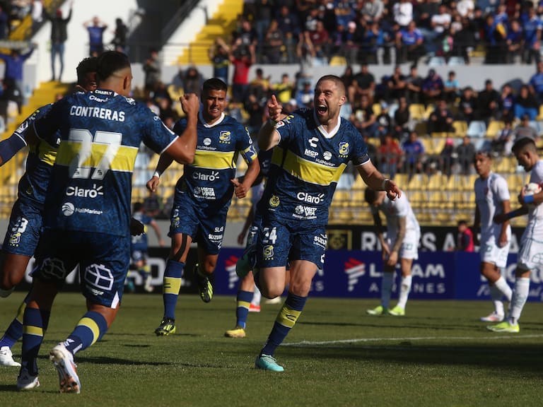 Everton sorprende a la U por las semifinales zonales de Copa Chile